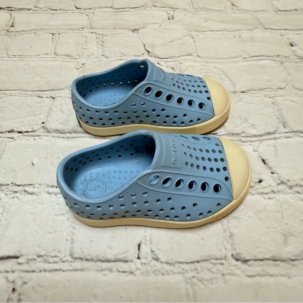 Light Blue Natives